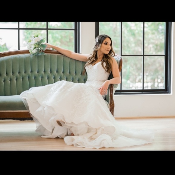 Allure Wedding Dress Mermaid Style! Retailed for $3,000 - Picture 12 of 12